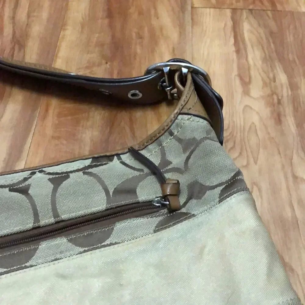Coach Signature Rugby Duffle Bag - Picture 3 of 9
